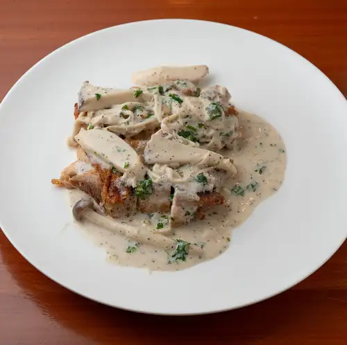 鶏モモ肉のグリル カチャトーラorシャンピニオンソース