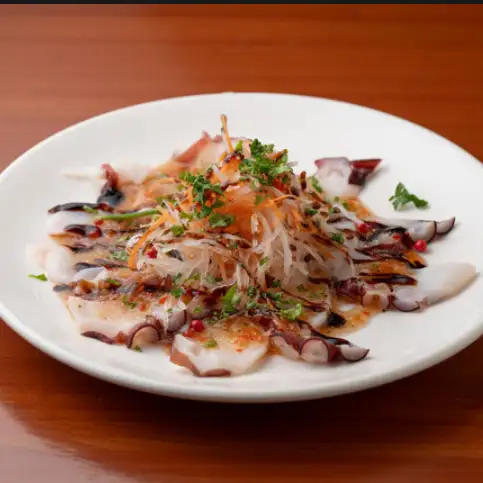 身が締まり甘みのある北海ダコを使用!爽やかな味わいの『北海ダコのカルパッチョ』1,200円