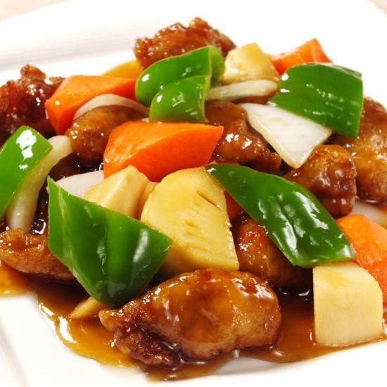 Authentic Chinese food that has been loved by the locals is available from 670 yen separately ☆