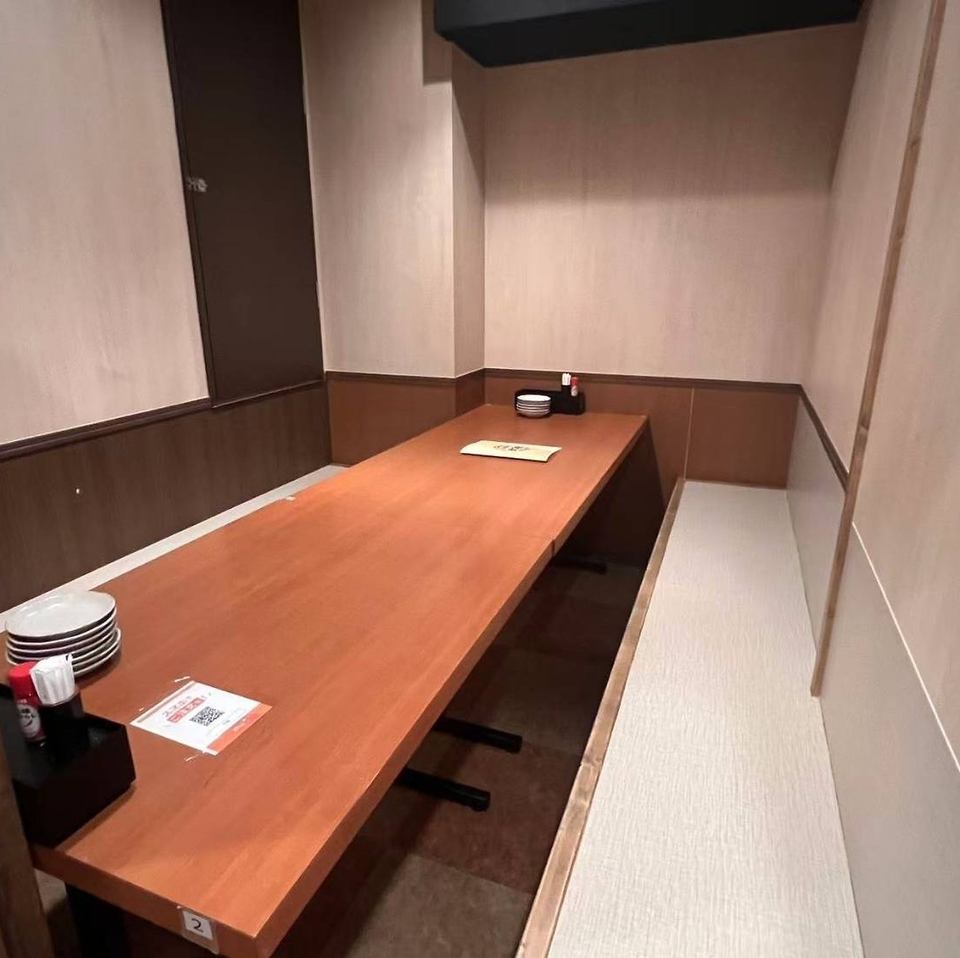 プライベート感のある空間もあるのでご家族利用や会社宴会にも!