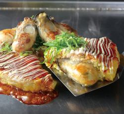牡蠣のお好み焼き（大粒広島牡蠣）