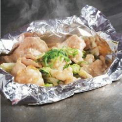 味噌コロホルモンのホイル焼き