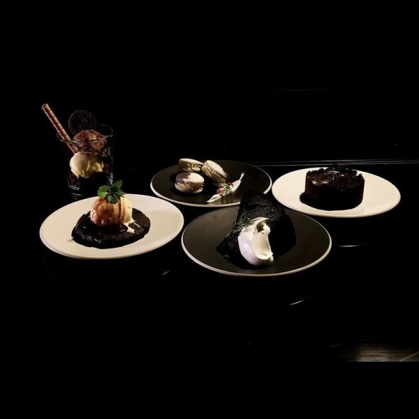 【特製】スイーツ 各種　800円(税込)～