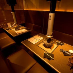 Calm down slowly and have your meal in a little lightly dark atmosphere!
