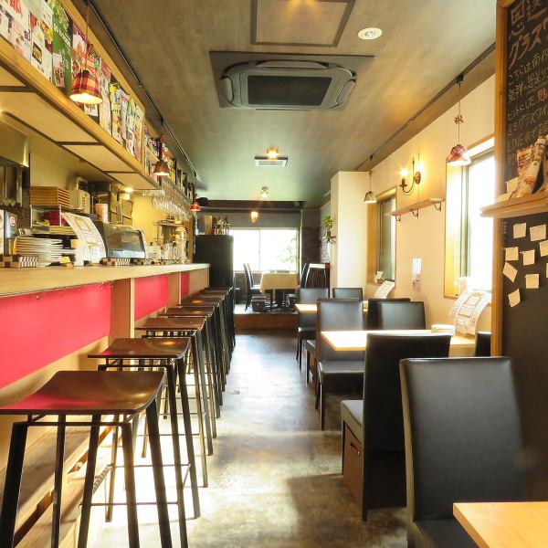 Great location, 5 minutes walk from Karasuma Station! A stylish Italian restaurant with an open kitchen, safe counter seats, and luxurious table seats ☆ Popular for after-work drinks, dates, and girls' night out! We also accept reservations for private parties ♪