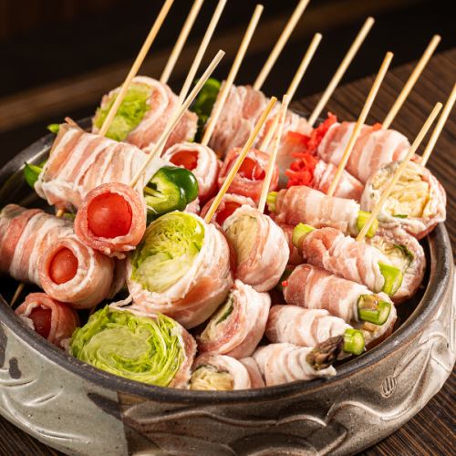 [Our new specialty] Simple yet enjoyable aroma and texture ☆ 6 types of vegetable wrapped skewers 286 yen each (tax included)