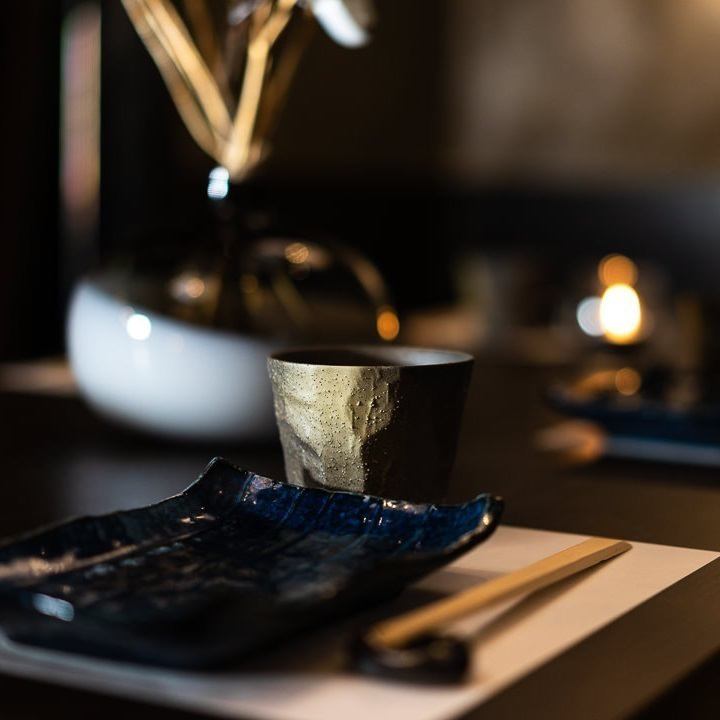 巧みに重ねられた空間で大人の時間を愉し見下さい♪