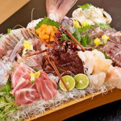 当店の扱う鮮魚は、市場より毎朝仕入れているので鮮度抜群♪