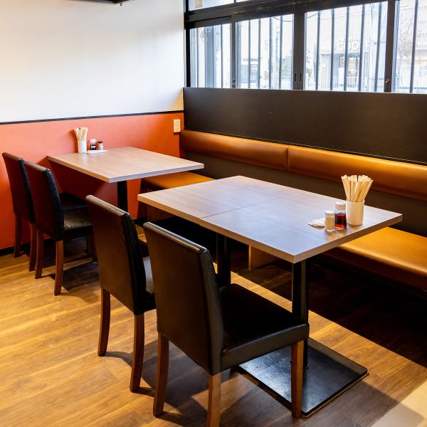 【ゆったりとしたテーブルのお席♪】ゆったりとしたテーブルのお席がございます!ご家族連れのお客様や、ご宴会でのご利用もOK!美味しい中華料理を食べて乾杯しましょう★