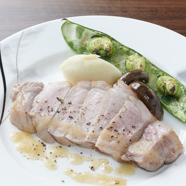 【脂と赤身のバランスが最高◎】はんなりぽーくのロースト1720円(税込)