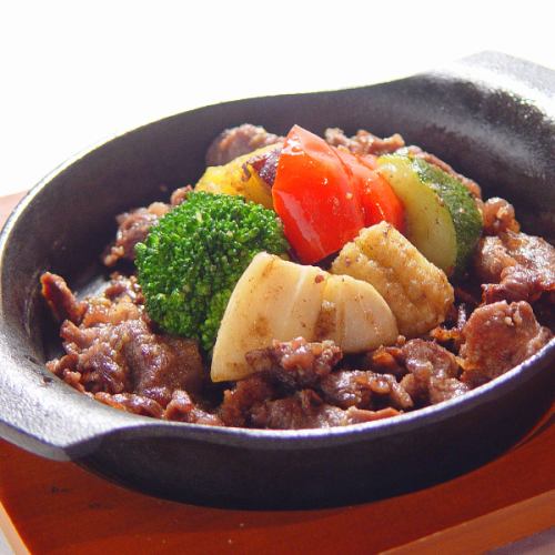 쇠고기의 마늘 볶음 / 아오모리 산 가리비 & 칩스