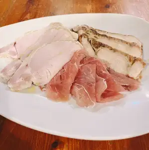 ハムの盛り合わせ