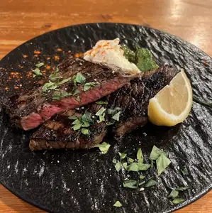 牛肉のビステッカ