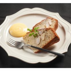 紅茶とレモンクリームのパウンドケーキ