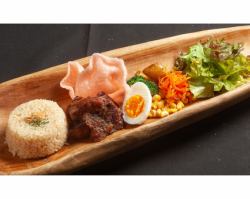 牛排丁蒜蓉飯（含湯）