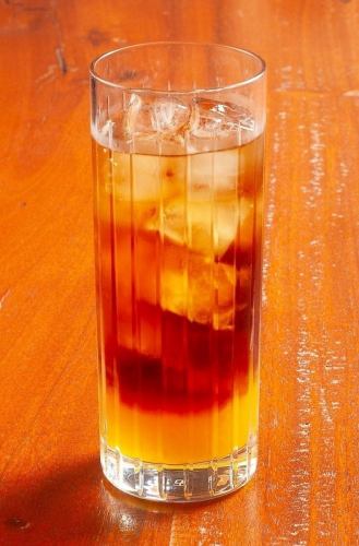 こだわりの珈琲は豆から挽いてご提供いたします。