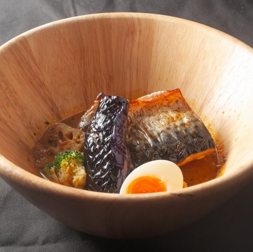 焼きサバのスープカレー