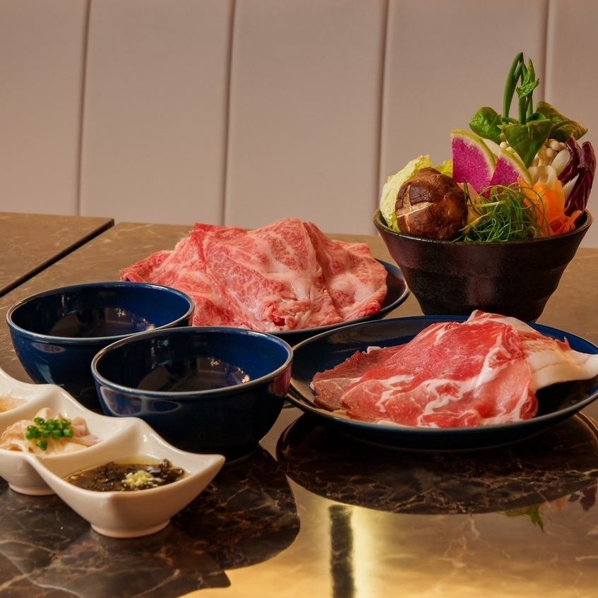 Enjoy shabu-shabu and sukiyaki made with fresh vegetables delivered directly from Miyako Island.