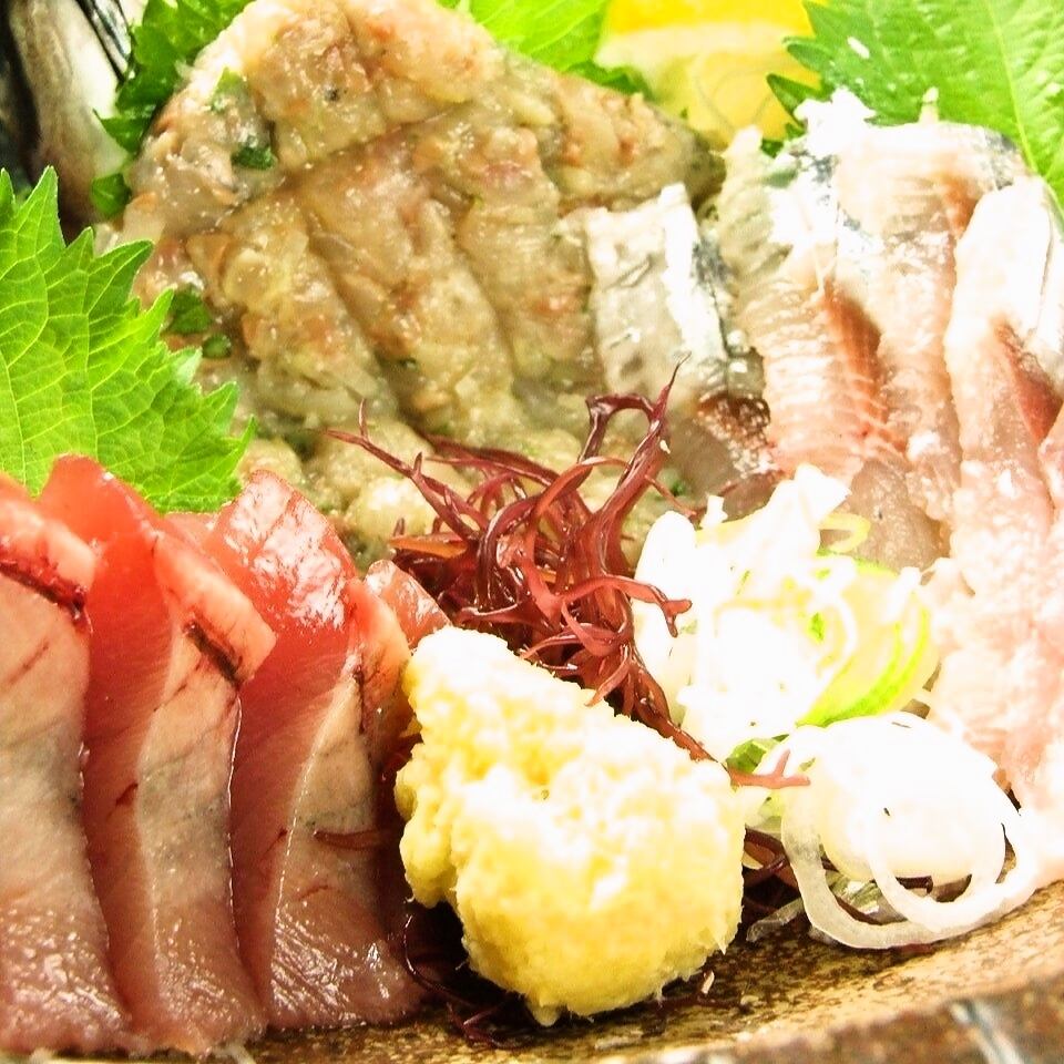 只使用当天购买的新鲜鱼！特制沙丁鱼是400日元（不含税）〜