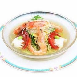 特別割引★タラバ蟹入り海鮮翡翠冷麺