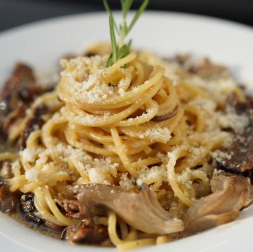 Porcini mushroom pasta