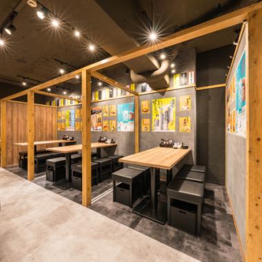 ワイワイガヤガヤ感を楽しむなら当店へ●ドリンクは破格の生ビール299円/レモンサワーは199円と飲み会にはもってこいの超お得プライス!!