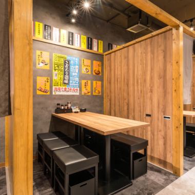 10名~30名様までご利用可能なお席は大人数でのご宴会・2次会・飲み会など様々なシーンにご対応可能◎