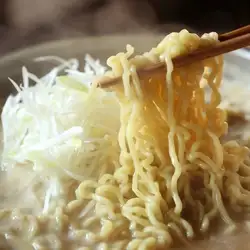 博多ちぢれ麺（白髪ネギ付）