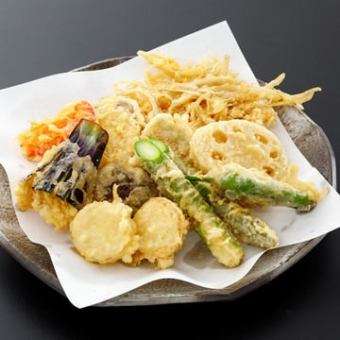 Fried vegetables / Ham cutlet / Mini cheese dock / Fried shrimp / Crab cream croquette