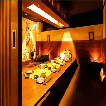 생맥주 첨부 「선어×말찌기, 흑모 와규, 새우, 하키」10품 2.5시간 음료 무제한 포함