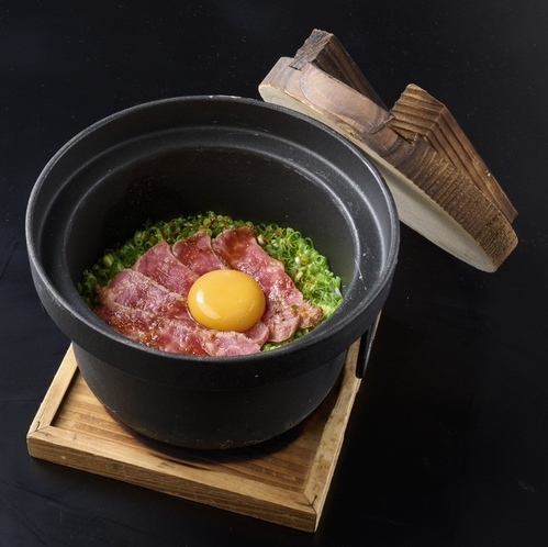 志むら名物贅沢肉ごはん