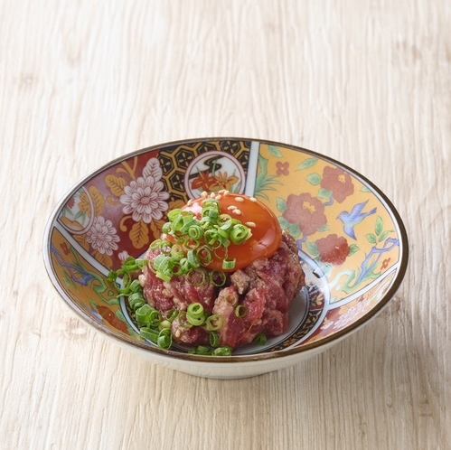 【名物】牛ロースのユッケ風