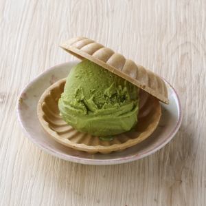 Matcha Monaka Ice Cream