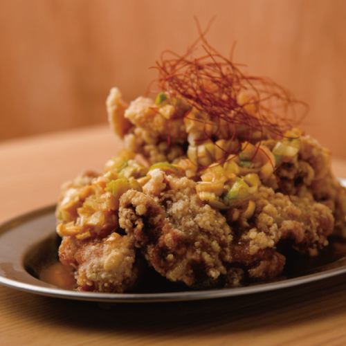 定番料理からこだわり料理、熱々の天板料理まで!
