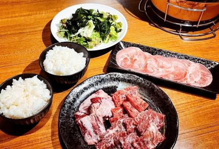 【セットメニュー】大人気のお肉を盛り込んだ夕食セット◆1人前2200円［税込］◆