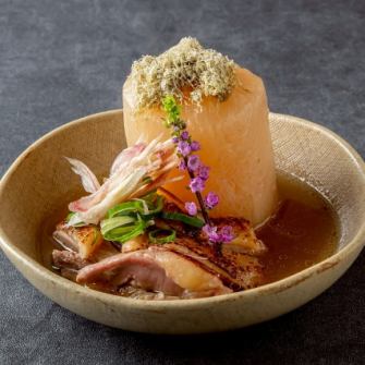 【至福の出汁が染み渡る】名古屋コーチンの濃厚な旨みと、あご出汁が薫るとろける鶏大根