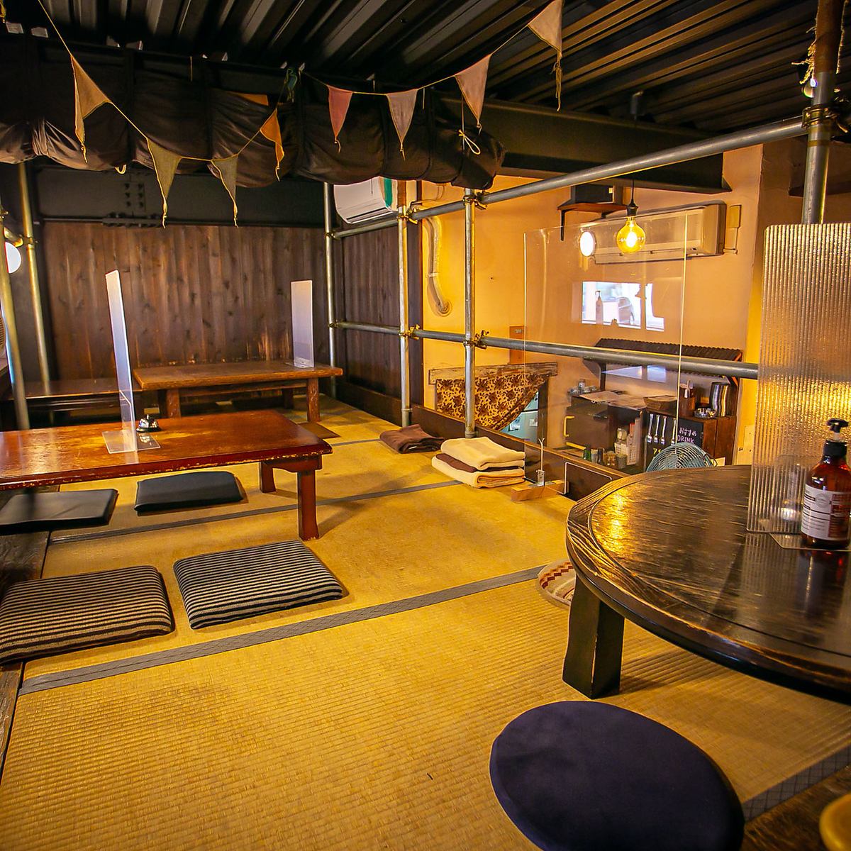 The second floor is a tatami room! It is a popular seat for girls-only gatherings and banquets ♪