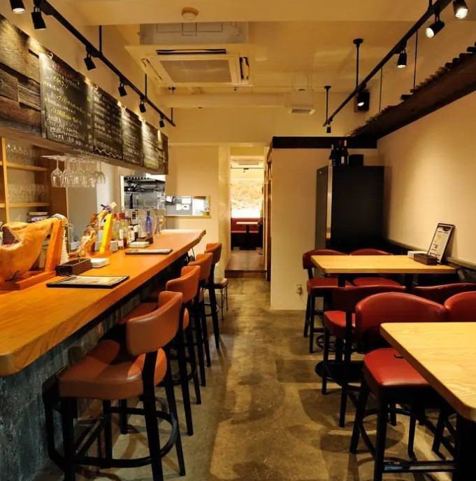 女子会や、お友達同士のお食事におすすめのオシャレな店内★