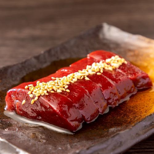我們提供極其新鮮的內臟,精心烹調!即使只加鹽也美味可口。
