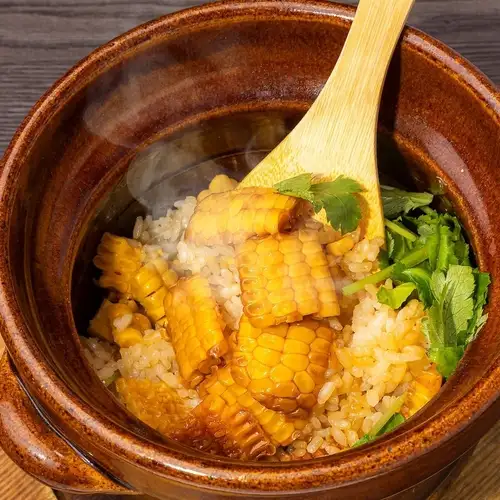 トウモロコシと牛タン土鍋ごはん