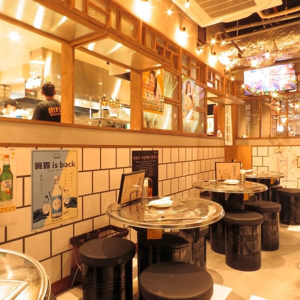 [Honde Pocha Kinshicho Store] Try delicious Korean food while watching the latest K-POP.The interior of the restaurant has a calm atmosphere, so even families with small children can come to the restaurant with peace of mind! Whether it's a date or a meal with friends, everyone can have a wonderful time eating delicious food in a stylish restaurant. ♪