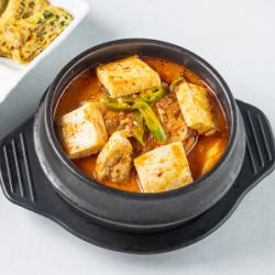 Kimchi Chigae