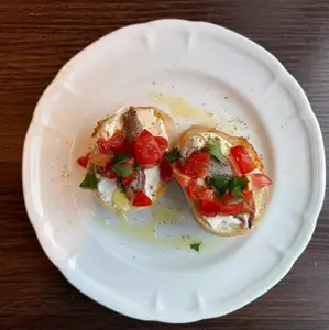 アンチョビとクリームチーズのブルスケッタ