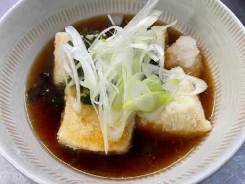 Deep-fried tofu with plenty of sea lettuce seaweed
