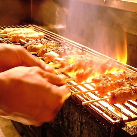 The carefully selected yakitori grilled on the spot is exquisite!