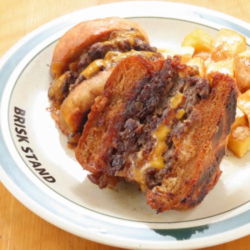 人気名物♪【切ったやつシングルパティ】