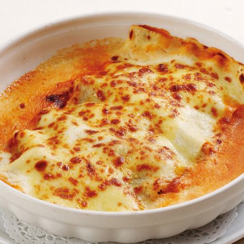 Lasagna ~Lumpty beef stew with meat sauce and white sauce~