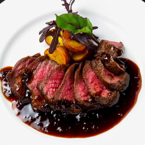 Roasted deer fillet with balsamic soy sauce ~Rare parts made simple~