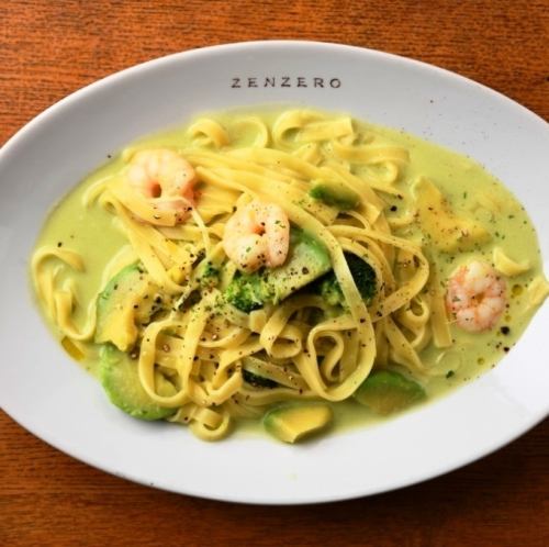 Fresh fettuccine with shrimp and broccoli in avocado cream sauce