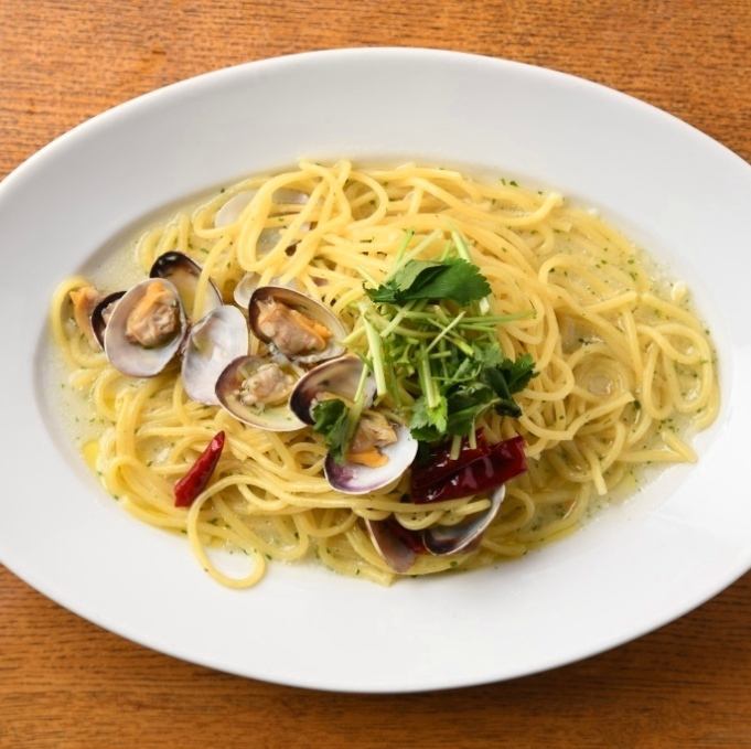 愛知県産あさりの酒蒸しボンゴレビアンコ 生スパゲティ